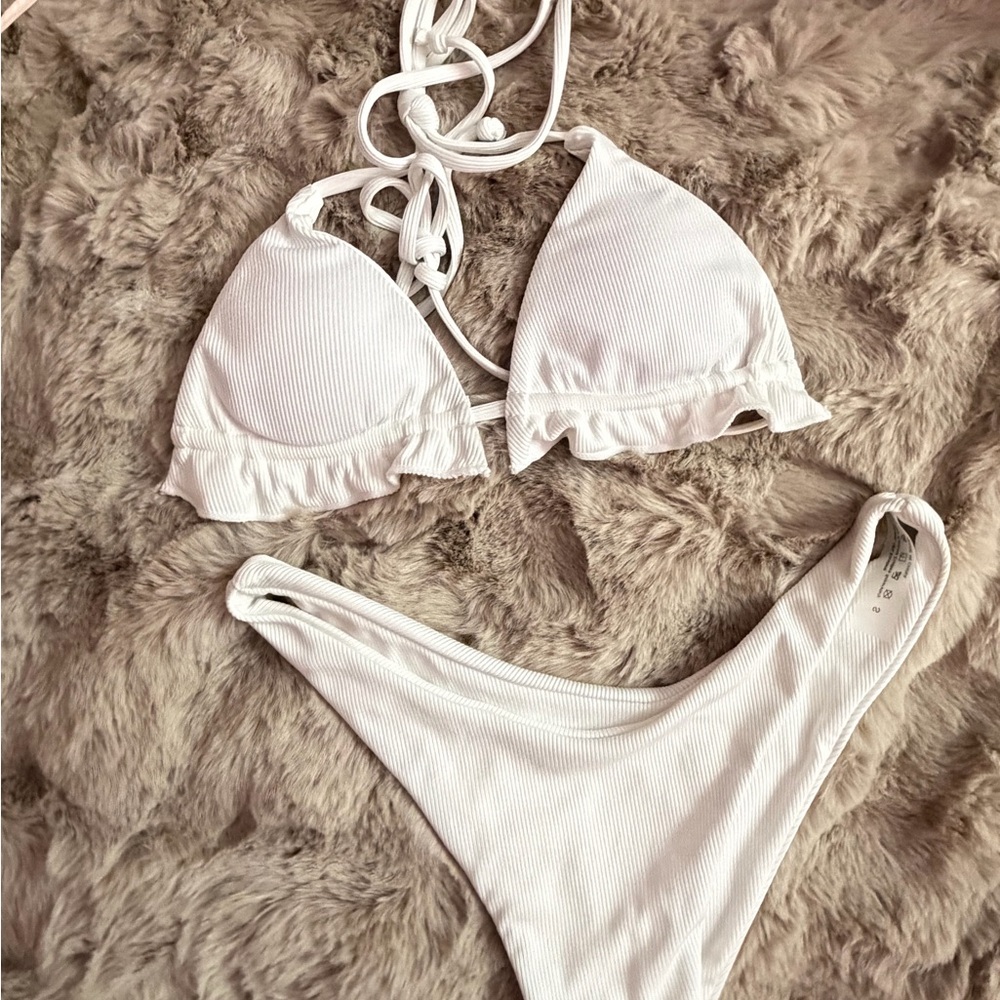 SHEIN White Ribbed Ruffle Triangle Bikini Set